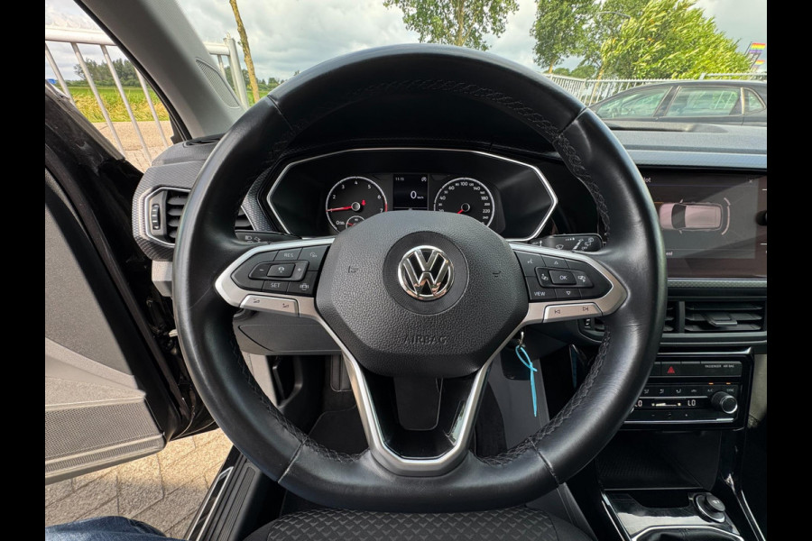 Volkswagen T-Cross 1.0 TSI Life Business United STOELVERW. / ACC / 4-SEIZ. BAND / ECC / CARPLAY / WEINIG KM'S