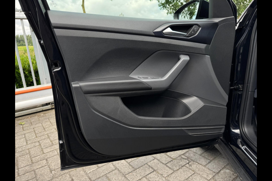 Volkswagen T-Cross 1.0 TSI Life Business United STOELVERW. / ACC / 4-SEIZ. BAND / ECC / CARPLAY / WEINIG KM'S