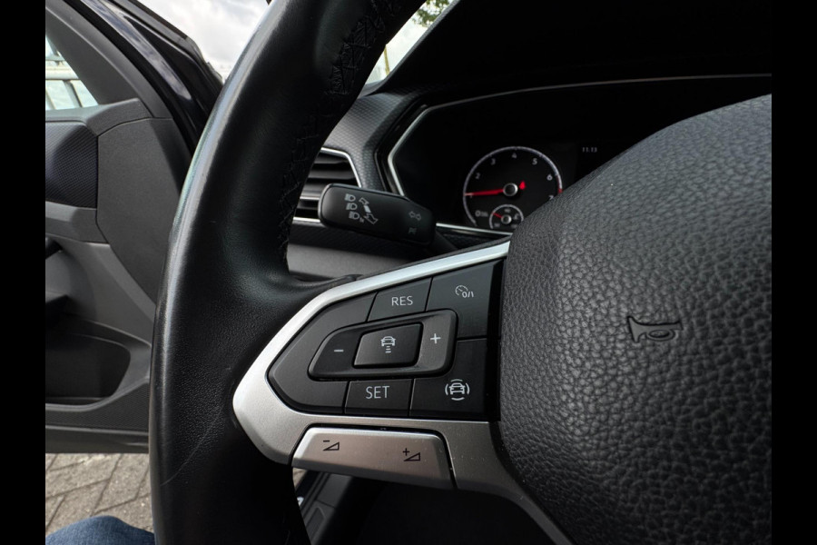 Volkswagen T-Cross 1.0 TSI Life Business United STOELVERW. / ACC / 4-SEIZ. BAND / ECC / CARPLAY / WEINIG KM'S