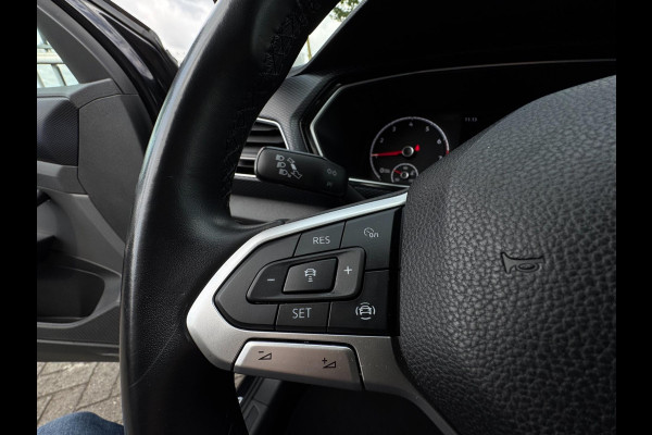 Volkswagen T-Cross 1.0 TSI Life Business United STOELVERW. / ACC / 4-SEIZ. BAND / ECC / CARPLAY / WEINIG KM'S