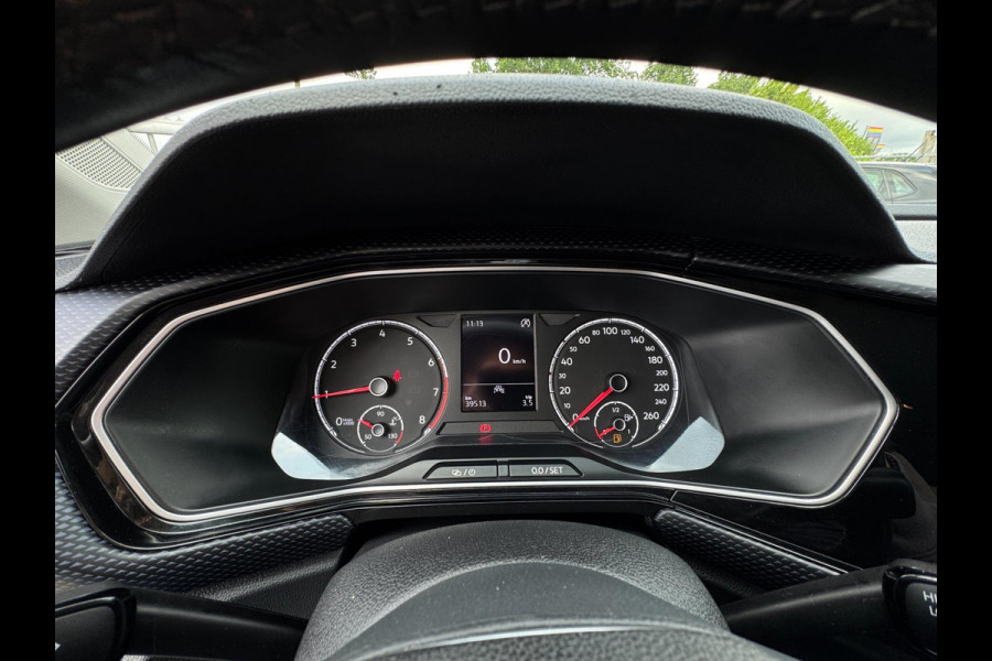 Volkswagen T-Cross 1.0 TSI Life Business United STOELVERW. / ACC / 4-SEIZ. BAND / ECC / CARPLAY / WEINIG KM'S