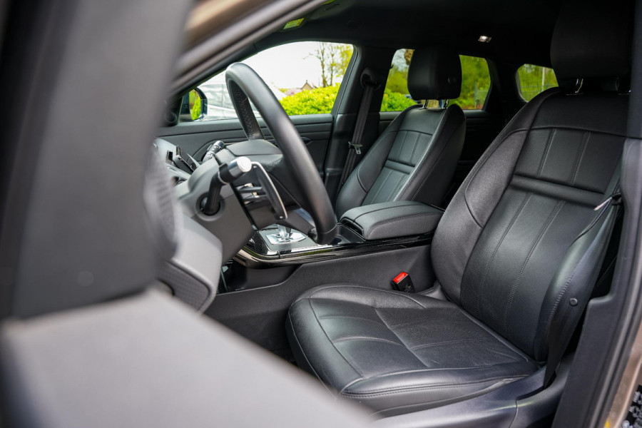 Land Rover Range Rover Evoque 1.5 P300e AWD R-Dynamic S 360 Camera Stoelverw. Leer Navigatie DAB+ Lane Assist