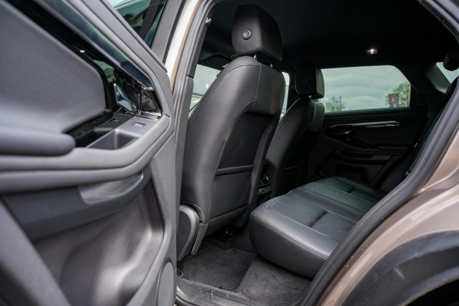 Land Rover Range Rover Evoque 1.5 P300e AWD R-Dynamic S 360 Camera Stoelverw. Leer Navigatie DAB+ Lane Assist