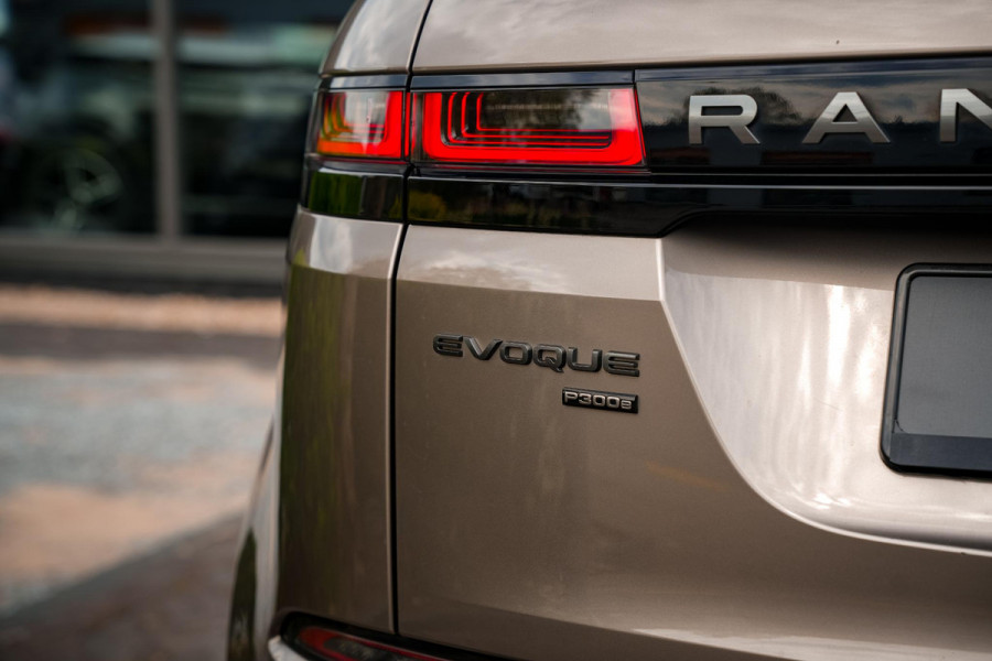Land Rover Range Rover Evoque 1.5 P300e AWD R-Dynamic S 360 Camera Stoelverw. Leer Navigatie DAB+ Lane Assist