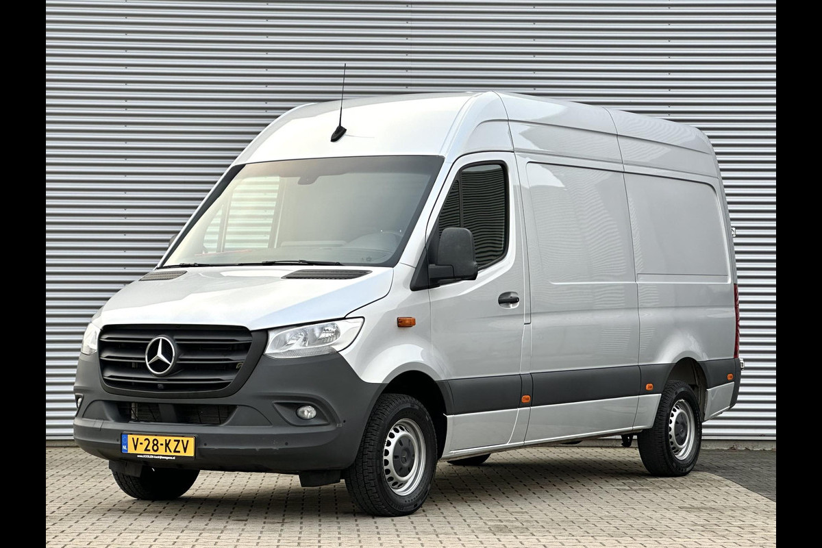 Mercedes-Benz Sprinter 317 CDI L2H2 RWD Zilver Grijs Mercedes-Benz Sprinter 317 CDI L2H2 RWD Zilver Grijs