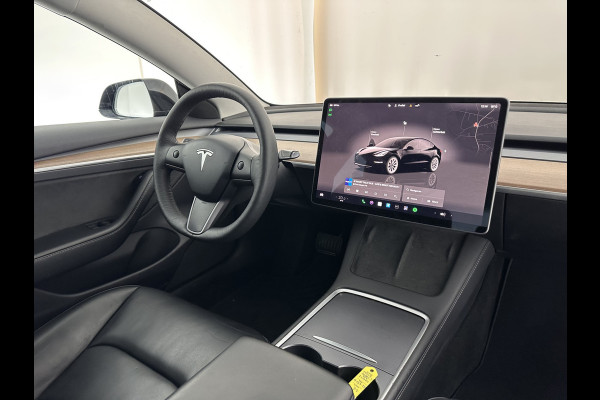 Tesla Model 3 Standard RWD Plus 60 kWh (INCL-BTW) Aut. *PANO | AUTO-PILOT | FULL-LEATHER | KEYLESS | FULL-LED | MEMORY-PACK | SURROUND-VIEW | DAB | CARPLAY | DIGI-COCKPIT | LANE-ASSIST | COMFORT-SEATS | 19"ALU*