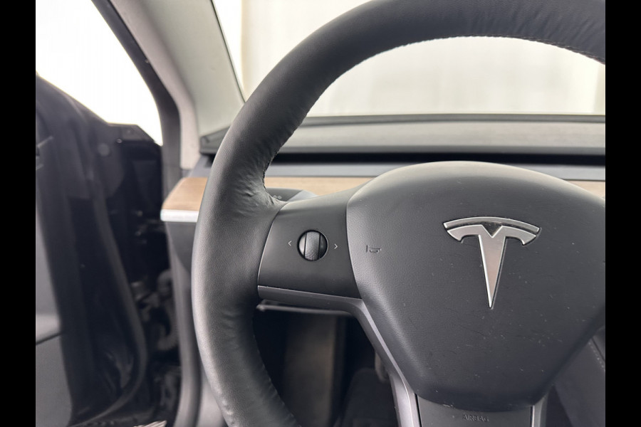 Tesla Model 3 Standard RWD Plus 60 kWh (INCL-BTW) Aut. *PANO | AUTO-PILOT | FULL-LEATHER | KEYLESS | FULL-LED | MEMORY-PACK | SURROUND-VIEW | DAB | CARPLAY | DIGI-COCKPIT | LANE-ASSIST | COMFORT-SEATS | 19"ALU*