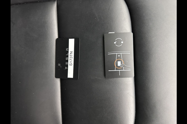 Tesla Model 3 Standard RWD Plus 60 kWh (INCL-BTW) Aut. *PANO | AUTO-PILOT | FULL-LEATHER | KEYLESS | FULL-LED | MEMORY-PACK | SURROUND-VIEW | DAB | CARPLAY | DIGI-COCKPIT | LANE-ASSIST | COMFORT-SEATS | 19"ALU*