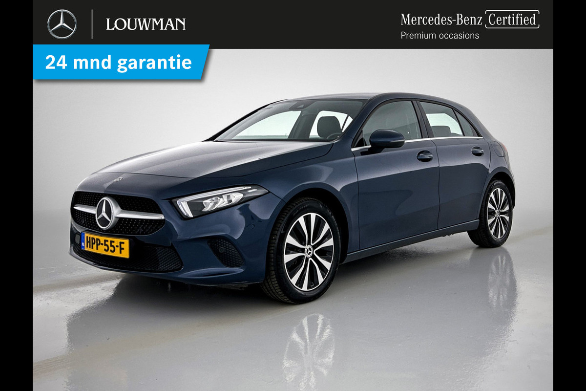 Mercedes-Benz A-Klasse 250 e Plug-In Hybride Lichtmetalen velgen | MBUX wide screen | Navigatie \ Parking support met camera achter | Inclusief 24 maanden MB Certified garantie voor Europa. Mercedes-Benz A-Klasse 250 e Plug-In Hybride Lichtmetalen velgen | MBUX wide screen | Navigatie \ Parking support met camera achter | Inclusief 24 maanden MB Certified garantie voor Europa.