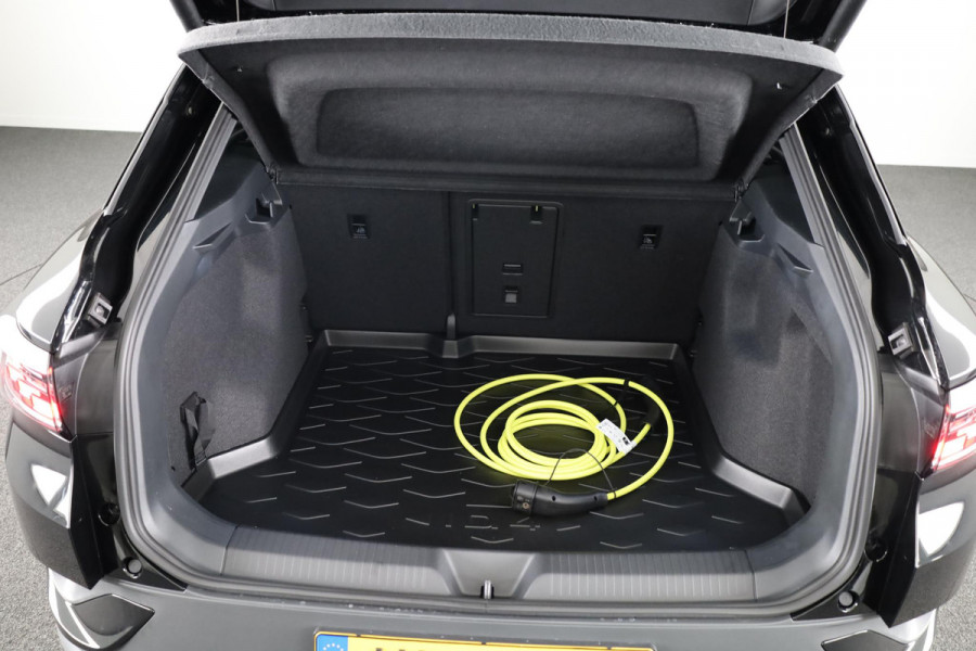 Volkswagen ID.4 Pro Limited Edition 77 kWh | Achteruitrijcamera | Led matrix | Navigatie | Elektrische Achterklep |
