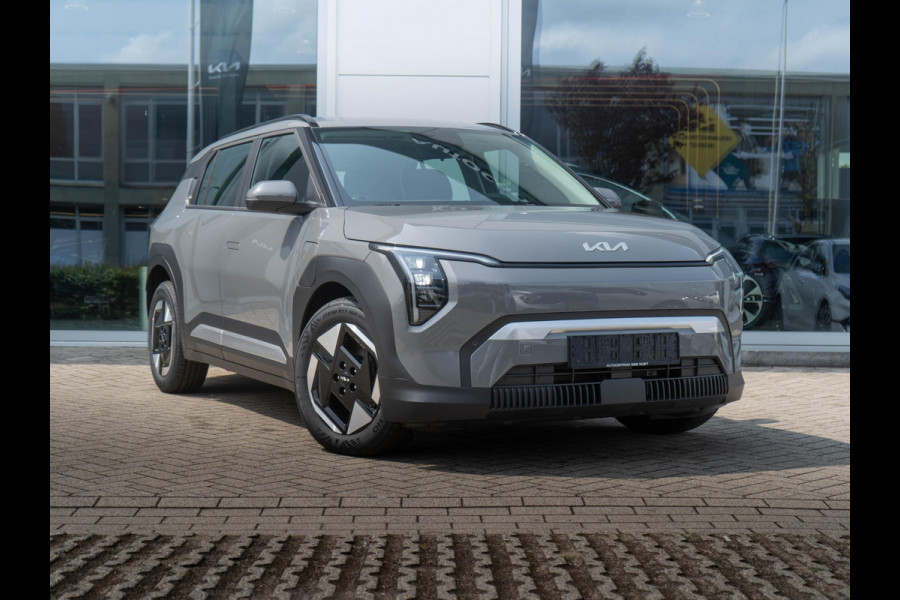 Kia EV3 Plus 81.4 kWh | Op VOOORRAAD DIRECT LEVERBAAR | Stoel en stuurverwarming | Dodehoek assistentie |