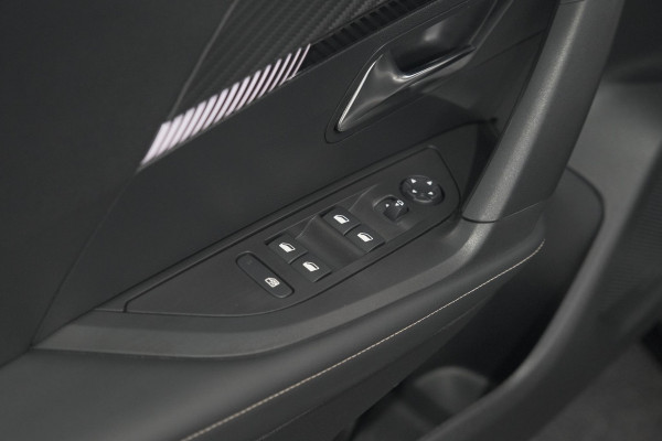 Peugeot 2008 Hybrid 136 e-DCS6 Allure | 360 Camera | Adaptieve Cruise Control | Dodehoekdetectie | Navigatie