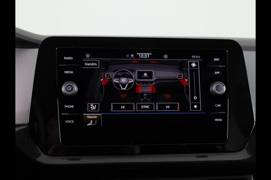 Volkswagen T-Cross 1.0 TSI Life Edition | Navigatie | Camera | Stoelverwarming | Climate Control |