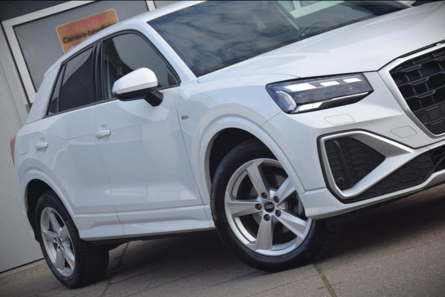 Audi Q2 35 TFSI S Edition CAMERA/VERWARMDE VOORSTOELEN/S-LINE EXTERIEUR