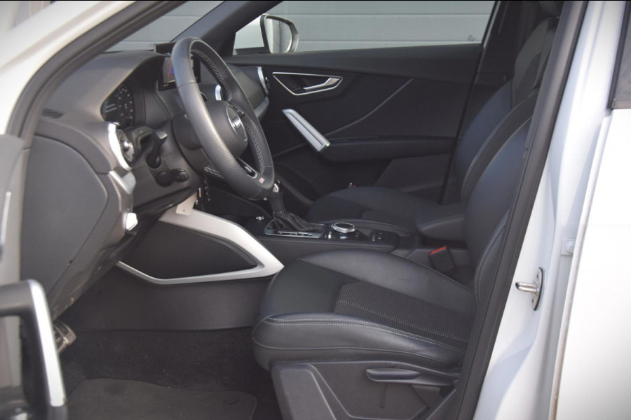 Audi Q2 35 TFSI S Edition CAMERA/VERWARMDE VOORSTOELEN/S-LINE EXTERIEUR