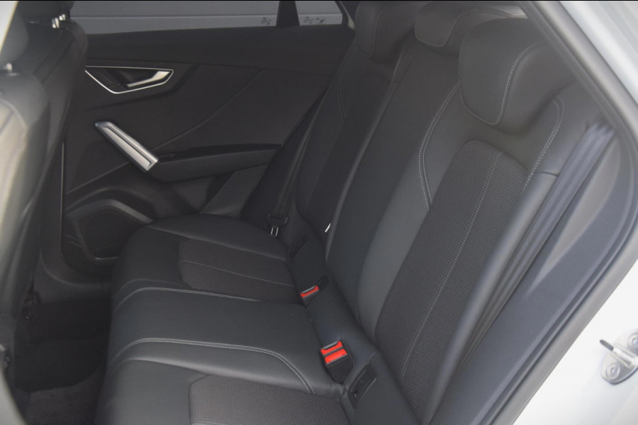 Audi Q2 35 TFSI S Edition CAMERA/VERWARMDE VOORSTOELEN/S-LINE EXTERIEUR