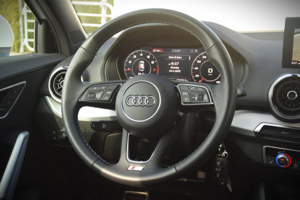 Audi Q2 35 TFSI S Edition CAMERA/VERWARMDE VOORSTOELEN/S-LINE EXTERIEUR