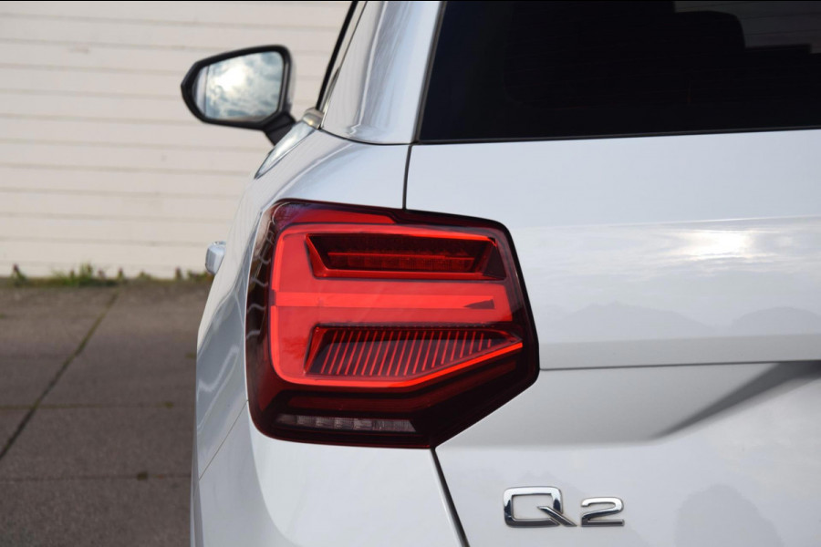 Audi Q2 35 TFSI S Edition CAMERA/VERWARMDE VOORSTOELEN/S-LINE EXTERIEUR