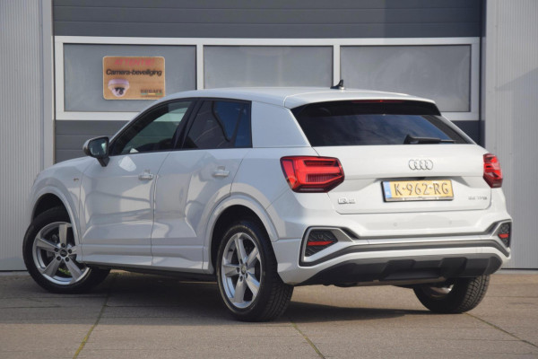 Audi Q2 35 TFSI S Edition CAMERA/VERWARMDE VOORSTOELEN/S-LINE EXTERIEUR