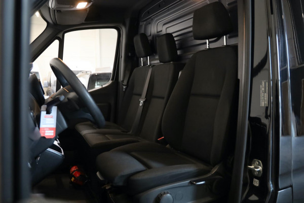Mercedes-Benz Sprinter 314 CDI L3/H2 AUTOMAAT ZWART CAMERA CARPLAY CLIMA/AIRCO BLIS/DODEHOEK MBUX LEASE V/A €187,- P.M. INRUIL MOG
