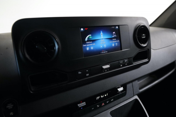 Mercedes-Benz Sprinter 314 CDI L3/H2 AUTOMAAT ZWART CAMERA CARPLAY CLIMA/AIRCO BLIS/DODEHOEK MBUX LEASE V/A €187,- P.M. INRUIL MOG