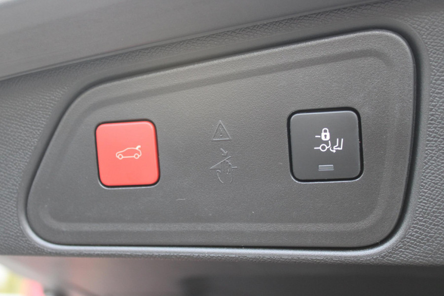 Peugeot 3008 1.6 HYbrid4 300PK GT PACK BUSINESS | PANORAMISCH SCHUIF/KANTEL DAK | NICHT VISION | AFNEEMBARE TREKHAAK | ELEKTRISCH BEDIENBARE VOORSTOEL MET MASSAGE FUNCTIE | ALCANTARA BEKLEDING | STOEL/VOORRUIT RAND VERWARMING | FULL LED KOPLAMPEN | BLACK PACK | 19" LICHTMETALEN VELGEN | APPLE CARPLAY/ANDROID AUTO | NAVIGATIE | CLIMATE CONTROL | ADAPTIVE CRUISE CONTROL | KEYLESS ENTRY/START | ELEKTRISCH BEDIENBARE ACHTERKLEP |