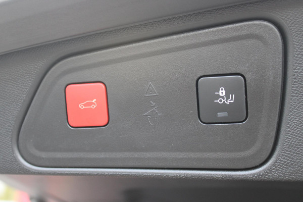 Peugeot 3008 1.6 HYbrid4 300PK GT PACK BUSINESS | PANORAMISCH SCHUIF/KANTEL DAK | NICHT VISION | AFNEEMBARE TREKHAAK | ELEKTRISCH BEDIENBARE VOORSTOEL MET MASSAGE FUNCTIE | ALCANTARA BEKLEDING | STOEL/VOORRUIT RAND VERWARMING | FULL LED KOPLAMPEN | BLACK PACK | 19" LICHTMETALEN VELGEN | APPLE CARPLAY/ANDROID AUTO | NAVIGATIE | CLIMATE CONTROL | ADAPTIVE CRUISE CONTROL | KEYLESS ENTRY/START | ELEKTRISCH BEDIENBARE ACHTERKLEP |