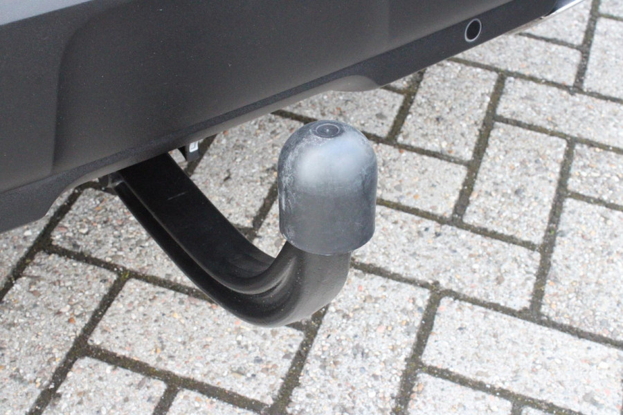 Peugeot 3008 1.6 HYbrid4 300PK GT PACK BUSINESS | PANORAMISCH SCHUIF/KANTEL DAK | NICHT VISION | AFNEEMBARE TREKHAAK | ELEKTRISCH BEDIENBARE VOORSTOEL MET MASSAGE FUNCTIE | ALCANTARA BEKLEDING | STOEL/VOORRUIT RAND VERWARMING | FULL LED KOPLAMPEN | BLACK PACK | 19" LICHTMETALEN VELGEN | APPLE CARPLAY/ANDROID AUTO | NAVIGATIE | CLIMATE CONTROL | ADAPTIVE CRUISE CONTROL | KEYLESS ENTRY/START | ELEKTRISCH BEDIENBARE ACHTERKLEP |