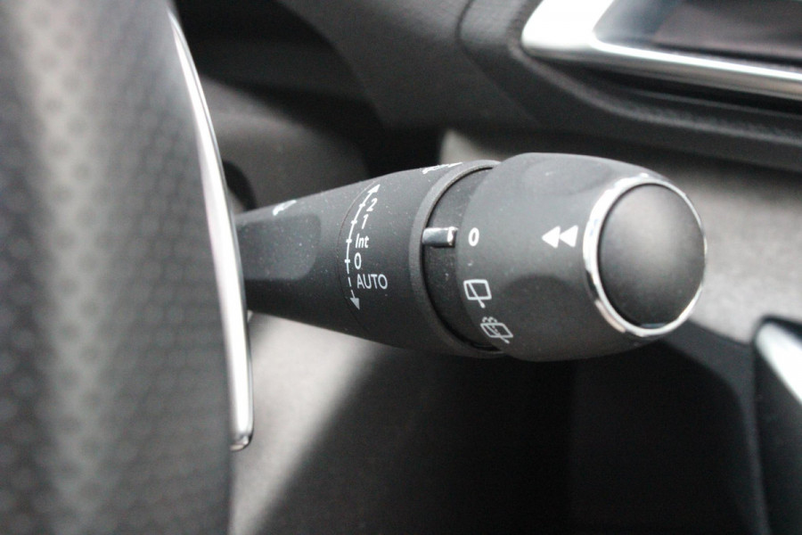 Peugeot 3008 1.6 HYbrid4 300PK GT PACK BUSINESS | PANORAMISCH SCHUIF/KANTEL DAK | NICHT VISION | AFNEEMBARE TREKHAAK | ELEKTRISCH BEDIENBARE VOORSTOEL MET MASSAGE FUNCTIE | ALCANTARA BEKLEDING | STOEL/VOORRUIT RAND VERWARMING | FULL LED KOPLAMPEN | BLACK PACK | 19" LICHTMETALEN VELGEN | APPLE CARPLAY/ANDROID AUTO | NAVIGATIE | CLIMATE CONTROL | ADAPTIVE CRUISE CONTROL | KEYLESS ENTRY/START | ELEKTRISCH BEDIENBARE ACHTERKLEP |