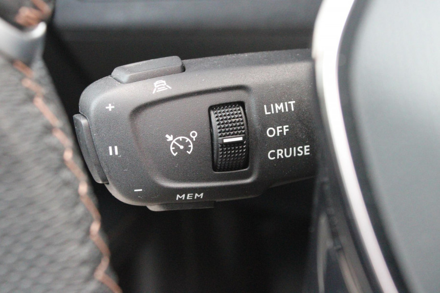 Peugeot 3008 1.6 HYbrid4 300PK GT PACK BUSINESS | PANORAMISCH SCHUIF/KANTEL DAK | NICHT VISION | AFNEEMBARE TREKHAAK | ELEKTRISCH BEDIENBARE VOORSTOEL MET MASSAGE FUNCTIE | ALCANTARA BEKLEDING | STOEL/VOORRUIT RAND VERWARMING | FULL LED KOPLAMPEN | BLACK PACK | 19" LICHTMETALEN VELGEN | APPLE CARPLAY/ANDROID AUTO | NAVIGATIE | CLIMATE CONTROL | ADAPTIVE CRUISE CONTROL | KEYLESS ENTRY/START | ELEKTRISCH BEDIENBARE ACHTERKLEP |
