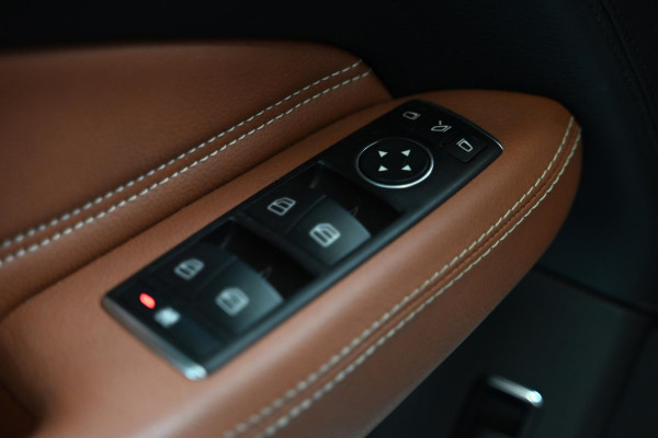Mercedes-Benz GLE 500 e 4MATIC - Massagestoelen - 360 Camera - Distronic+ - Stuurverwarming - Stoelventilatie -