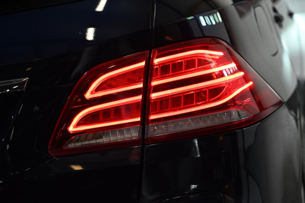 Mercedes-Benz GLE 500 e 4MATIC - Massagestoelen - 360 Camera - Distronic+ - Stuurverwarming - Stoelventilatie -