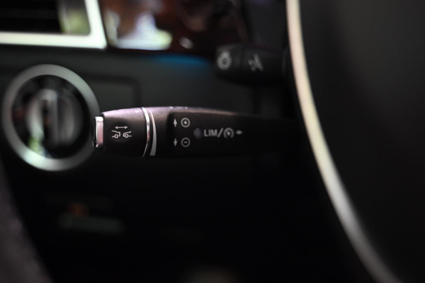 Mercedes-Benz GLE 500 e 4MATIC - Massagestoelen - 360 Camera - Distronic+ - Stuurverwarming - Stoelventilatie -