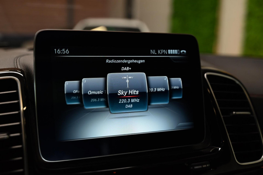 Mercedes-Benz GLE 500 e 4MATIC - Massagestoelen - 360 Camera - Distronic+ - Stuurverwarming - Stoelventilatie -