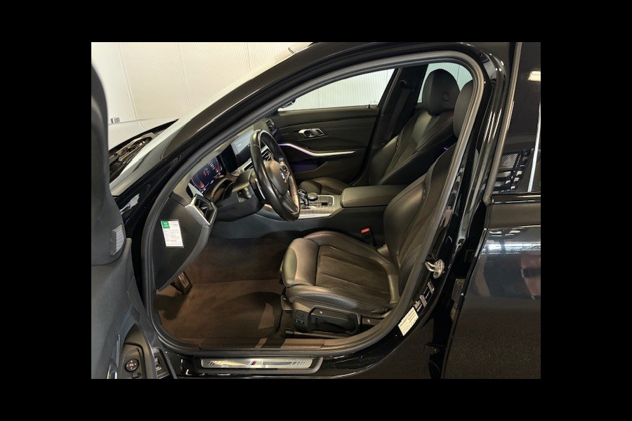 BMW 3 Serie Touring 320i M SPORTPAKKET-ACC-SPORTSTOELEN-CAMERA-COMPLEET