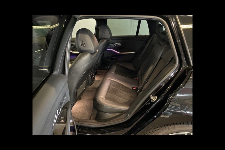 BMW 3 Serie Touring 320i M SPORTPAKKET-ACC-SPORTSTOELEN-CAMERA-COMPLEET