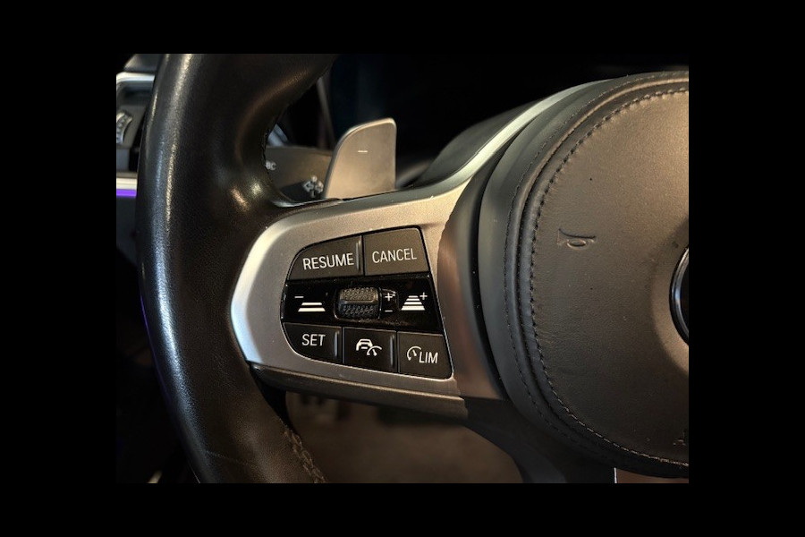 BMW 3 Serie Touring 320i M SPORTPAKKET-ACC-SPORTSTOELEN-CAMERA-COMPLEET
