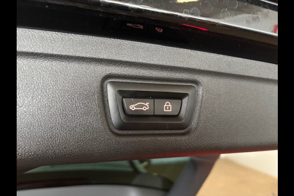 BMW 3 Serie Touring 320i M SPORTPAKKET-ACC-SPORTSTOELEN-CAMERA-COMPLEET