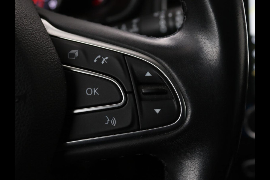 Renault Mégane 1.2 TCe Bose | Trekhaak | Half leder | Camera | Massage | Navigatie | Climate control | Park Assist | Cruise control | Keyless