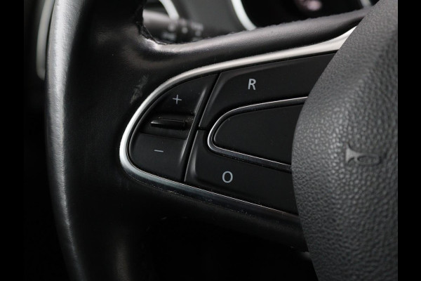 Renault Mégane 1.2 TCe Bose | Trekhaak | Half leder | Camera | Massage | Navigatie | Climate control | Park Assist | Cruise control | Keyless