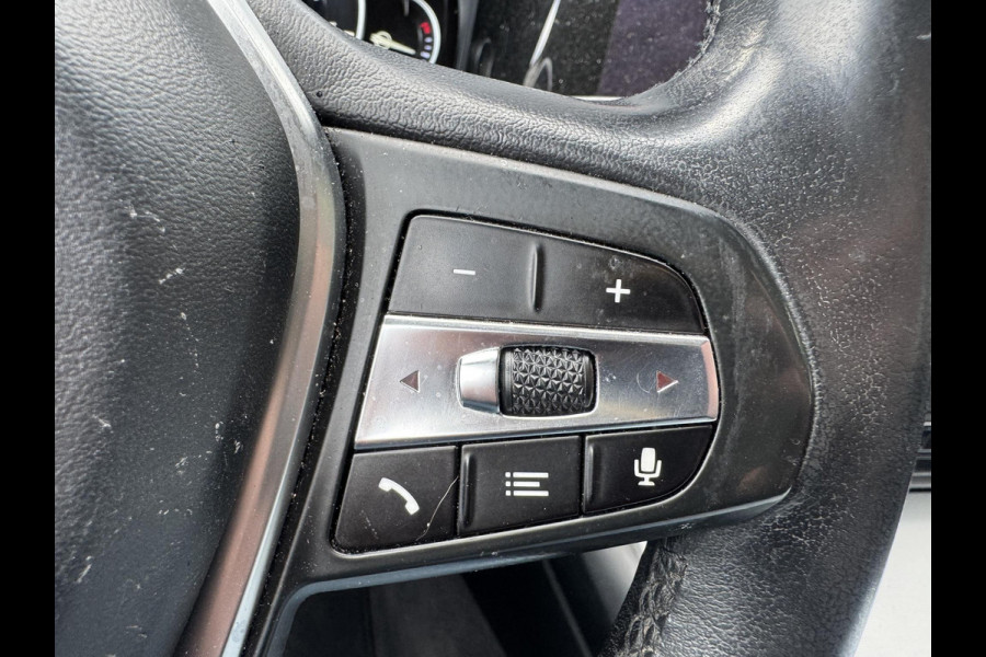 BMW 3 Serie Touring 320d High Executive Edition | Navigatie | Parkeersensoren | 18 Inch Lichtmetalen Velgen | Climate Control | Stoelverwarming |