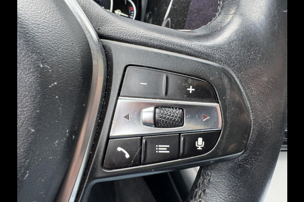BMW 3 Serie Touring 320d High Executive Edition | Navigatie | Parkeersensoren | 18 Inch Lichtmetalen Velgen | Climate Control | Stoelverwarming |
