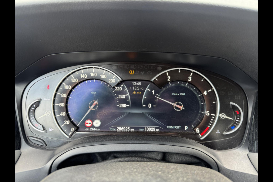 BMW 3 Serie Touring 320d High Executive Edition | Navigatie | Parkeersensoren | 18 Inch Lichtmetalen Velgen | Climate Control | Stoelverwarming |