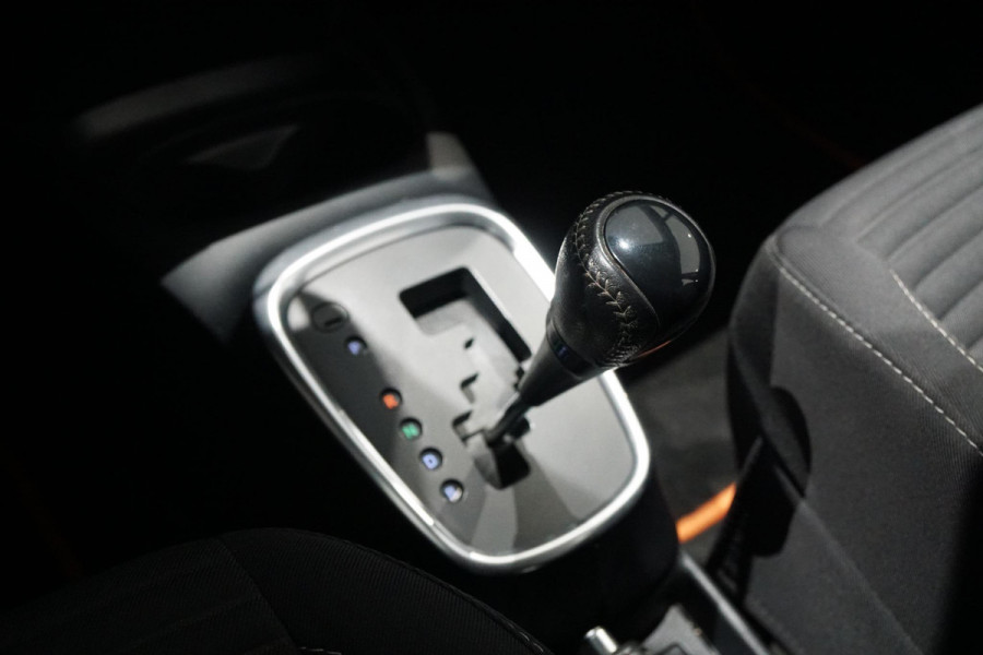 Toyota Yaris 1.5 Hybrid Active + CAMERA / NAVIGATIE / CRUISE CONTROL