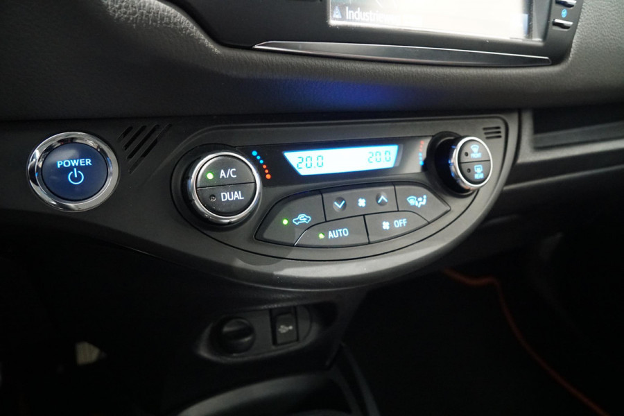 Toyota Yaris 1.5 Hybrid Active + CAMERA / NAVIGATIE / CRUISE CONTROL