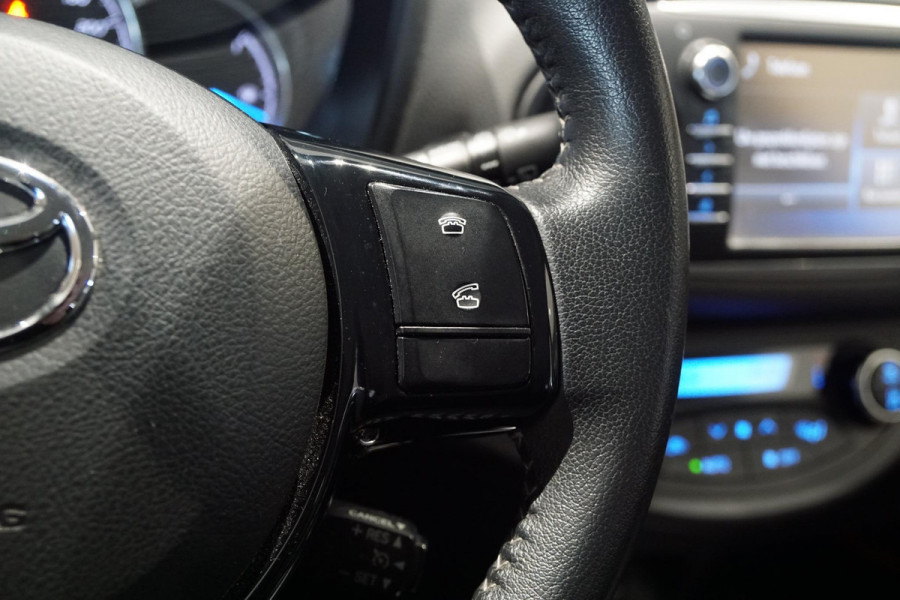 Toyota Yaris 1.5 Hybrid Active + CAMERA / NAVIGATIE / CRUISE CONTROL