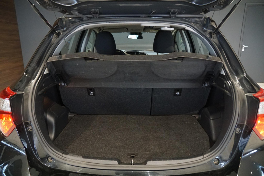 Toyota Yaris 1.5 Hybrid Active + CAMERA / NAVIGATIE / CRUISE CONTROL