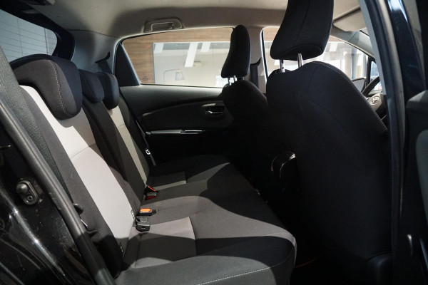 Toyota Yaris 1.5 Hybrid Active + CAMERA / NAVIGATIE / CRUISE CONTROL