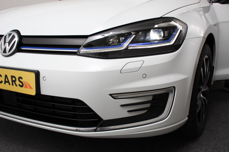 Volkswagen e-Golf e-Golf |  Navigatie | Climate control | Digitale Cockpit | Led | Stoelverwarming | Camera |