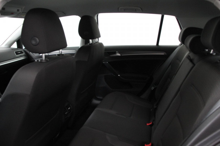 Volkswagen e-Golf e-Golf |  Navigatie | Climate control | Digitale Cockpit | Led | Stoelverwarming | Camera |